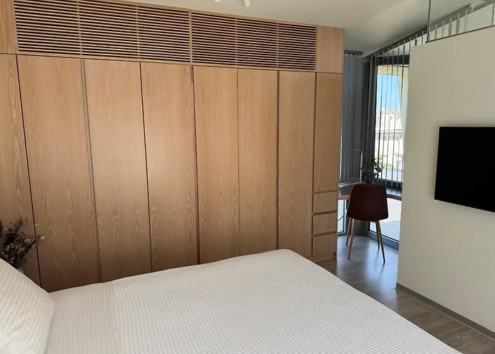 Alky Luxury 别墅 干尼亞