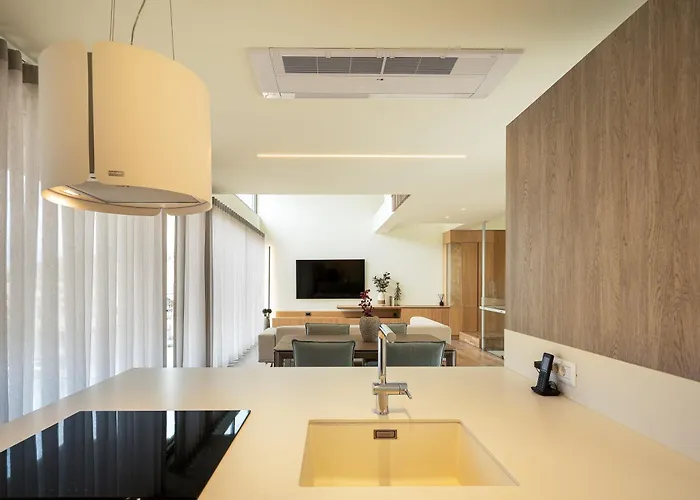 Alky Luxury 别墅 干尼亞